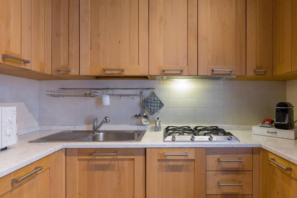 ***Penthouse 4 Min To Arena Inside Fortress Wall ! Verona Esterno foto